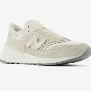 New Balance 997 Sea Salt And Linen Size 6.5